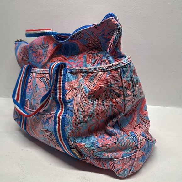 Lilly Pulitzer Mercato Tote Bag Shoulder Strapas Floral Ruby Red Wild Times Blue - Picture 4 of 10